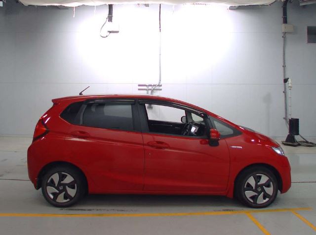 https://www.reliableautomobileaustralia.com/public/docs/images/35/61A575F68D3E5_3 (6).JPG